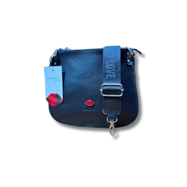 cartera chata las oreiro