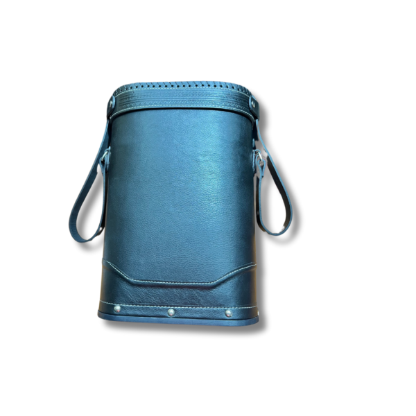 portatermo de cuero con tapa